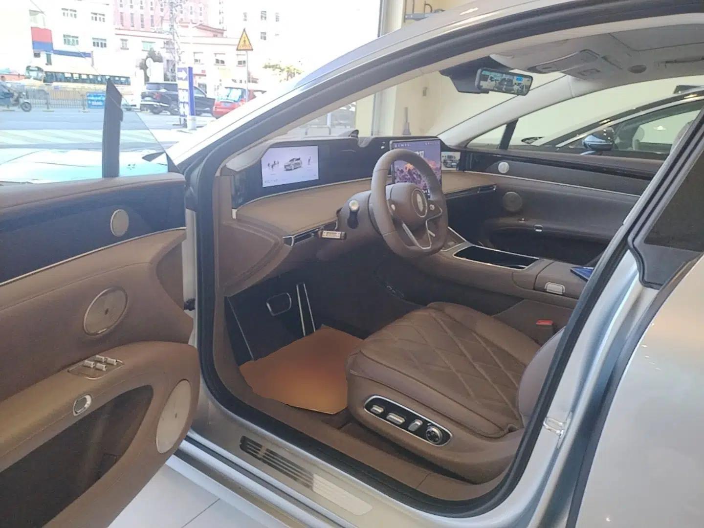 Hima Stelato S9 2026 Model Range-Extender Ultra, Rear-wheel Drive, 53kWh — миниатюра 23