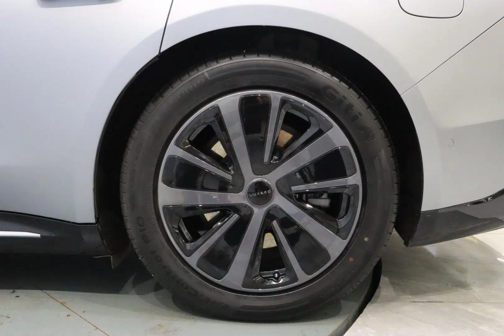 Hima Luxeed S7 2024 Max+ Rear-Drive Ultra-Range Intelligent Driving Edition — миниатюра 19