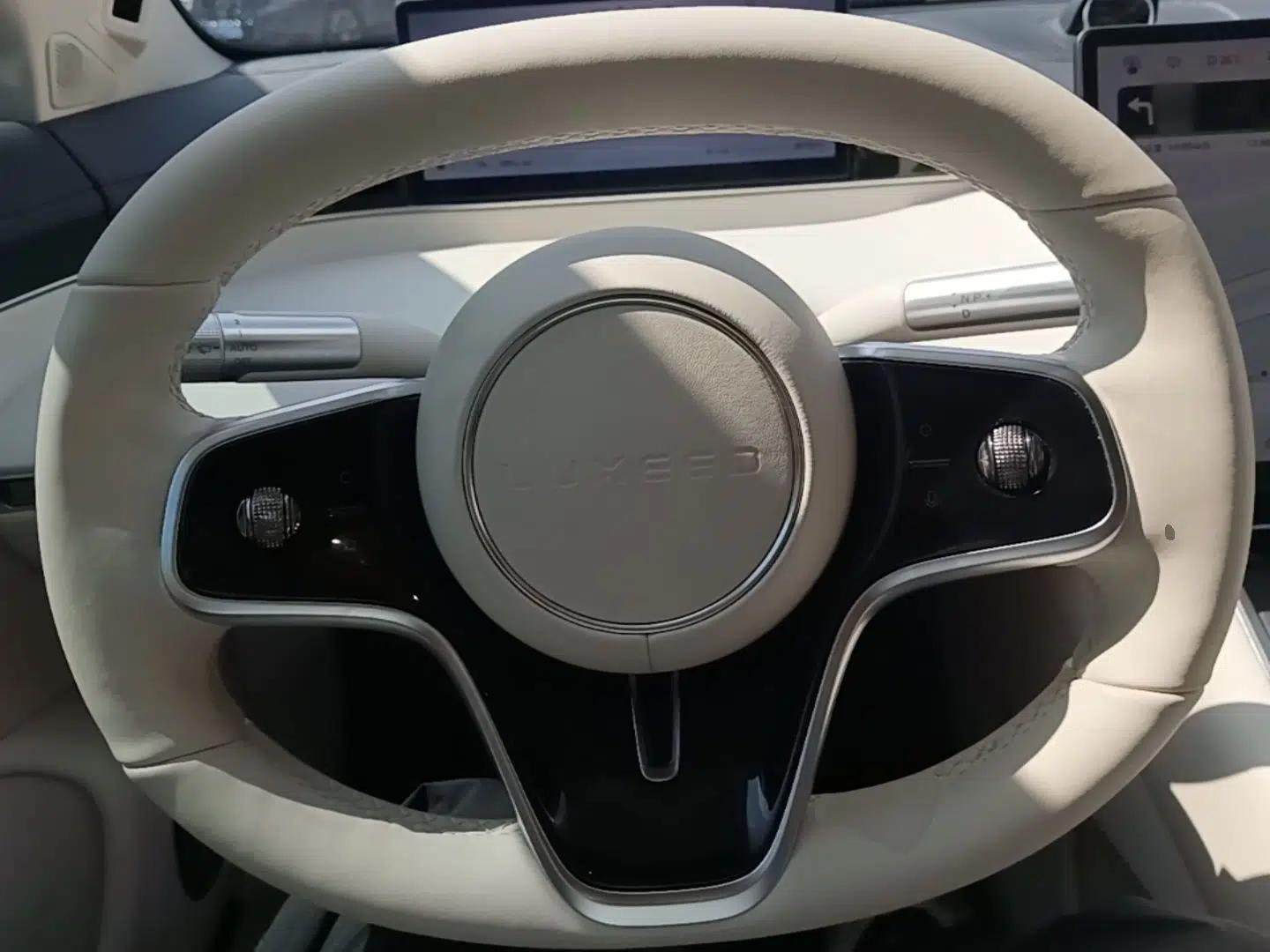 Hima Luxeed S7 2024 Max Rear-Drive Long-Range Intelligent Driving Version — миниатюра 18