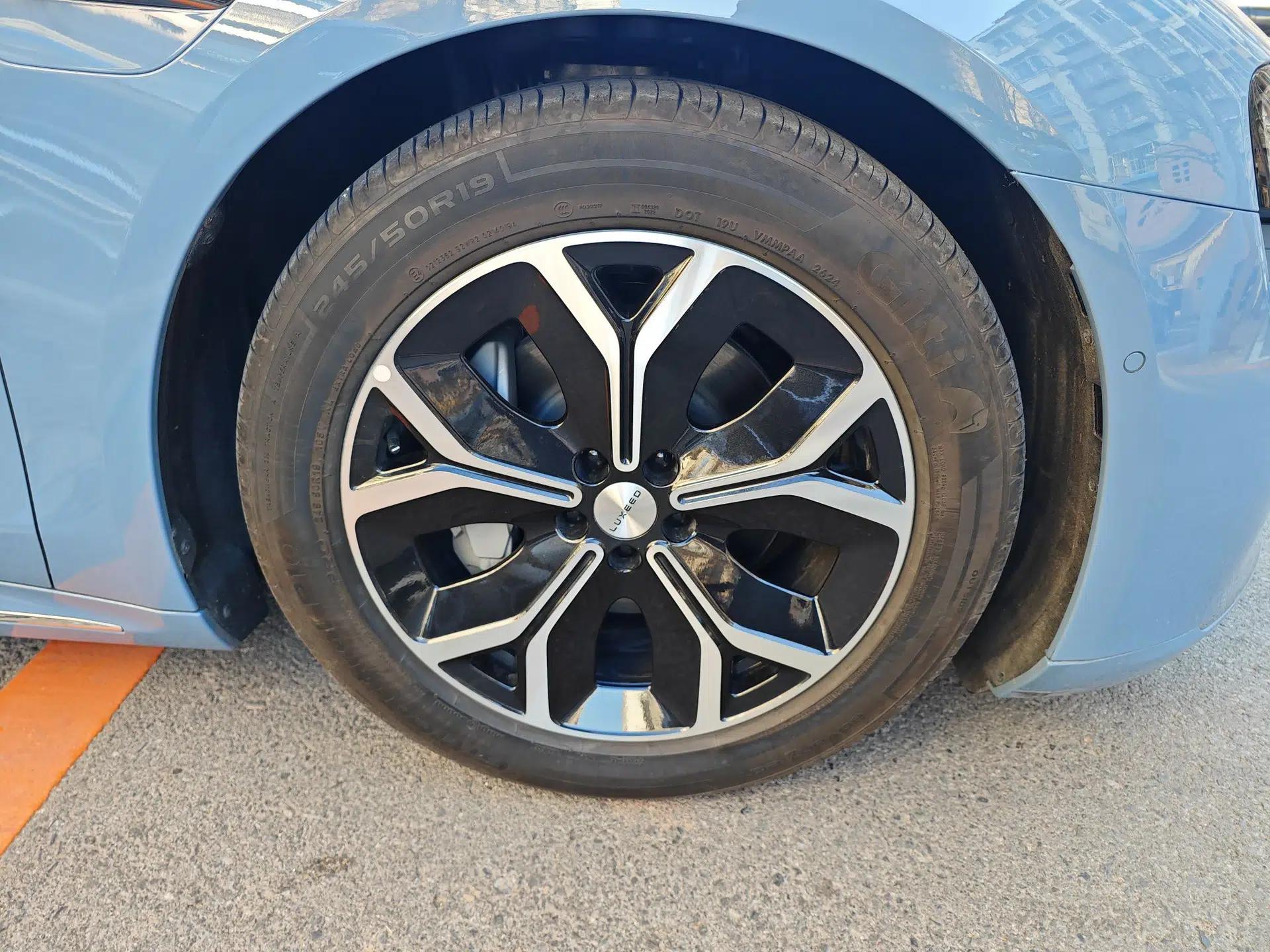 Hima Luxeed S7 2024 Max Rear-Drive Long-Range Intelligent Driving Version — миниатюра 8