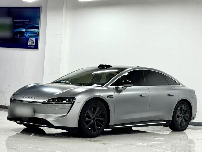 Hima Luxeed S7 2024 Max+ Rear-Drive Ultra-Range Intelligent Driving Edition — миниатюра 1