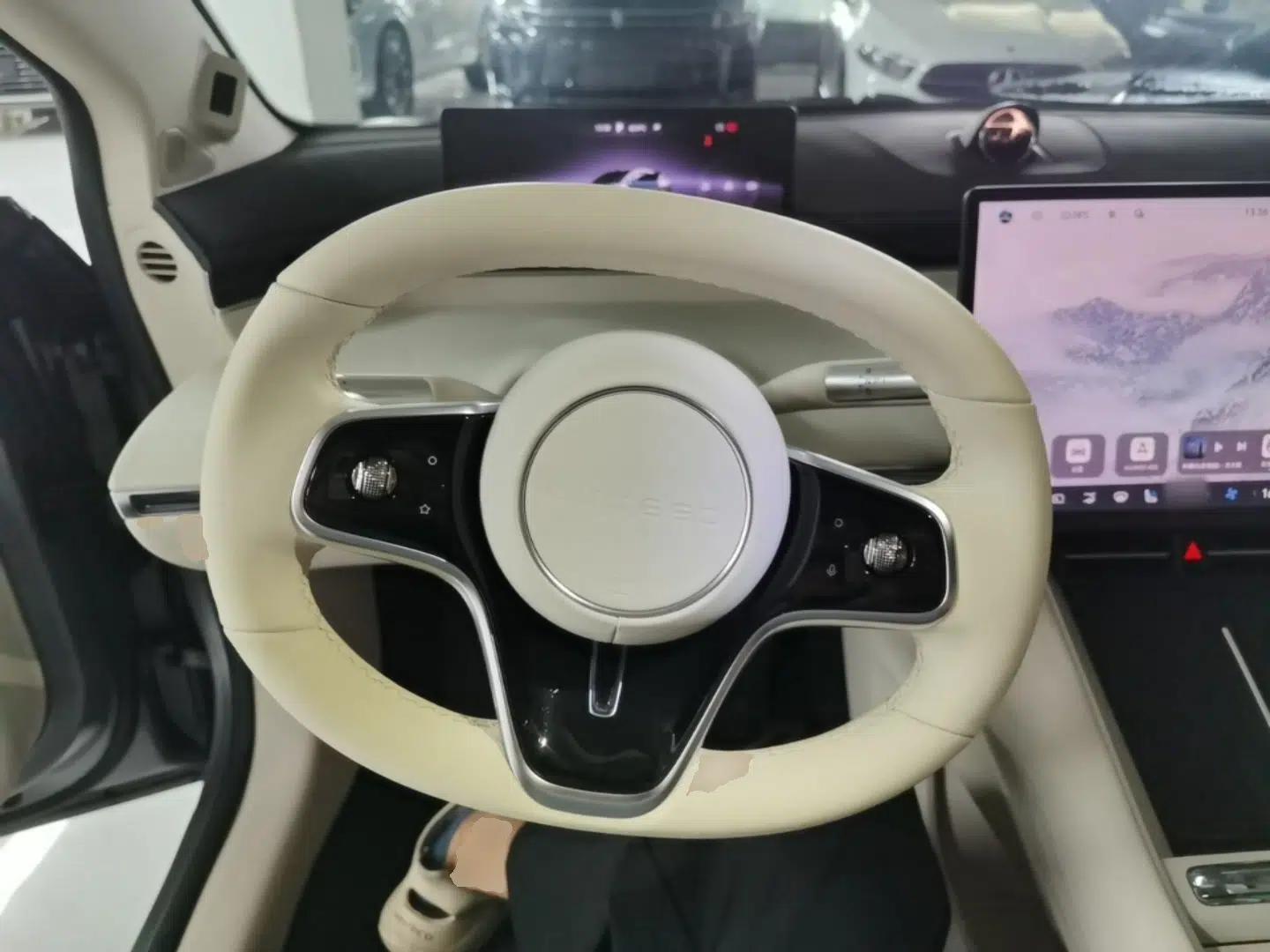Hima Luxeed S7 2024 Max+ Rear-Drive Ultra-Range Intelligent Driving Edition — миниатюра 18