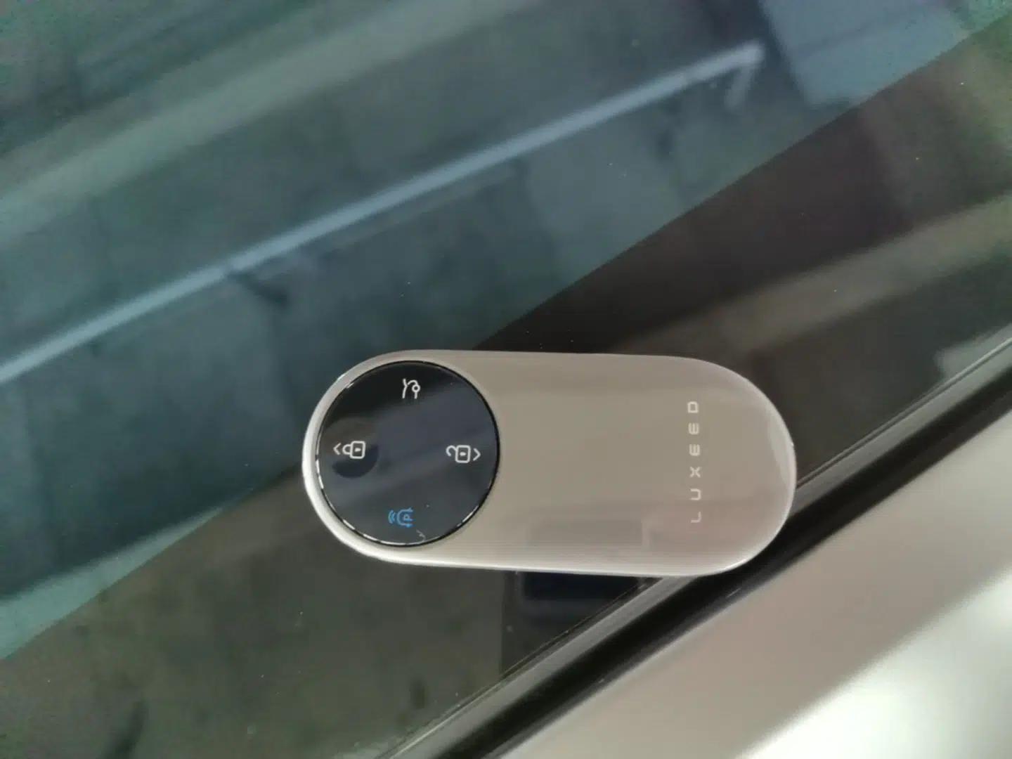 Hima Luxeed S7 2024 Max+ Rear-Drive Ultra-Range Intelligent Driving Edition — миниатюра 28