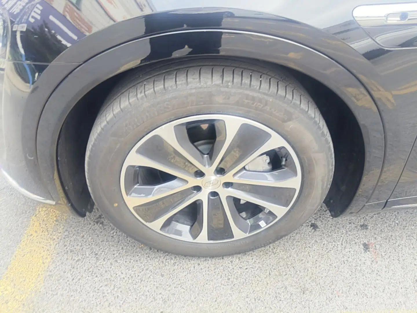 Hima Luxeed R7 2026 Model Pure Electric Max — миниатюра 10