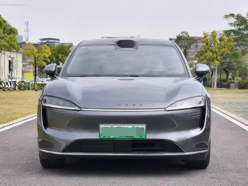 Hima Luxeed R7 2024 All-Electric 667 km Max — миниатюра 7