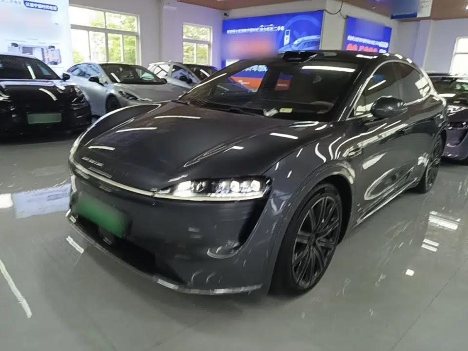 Hima Luxeed R7 2024 All-Electric 667 km Max — миниатюра 1