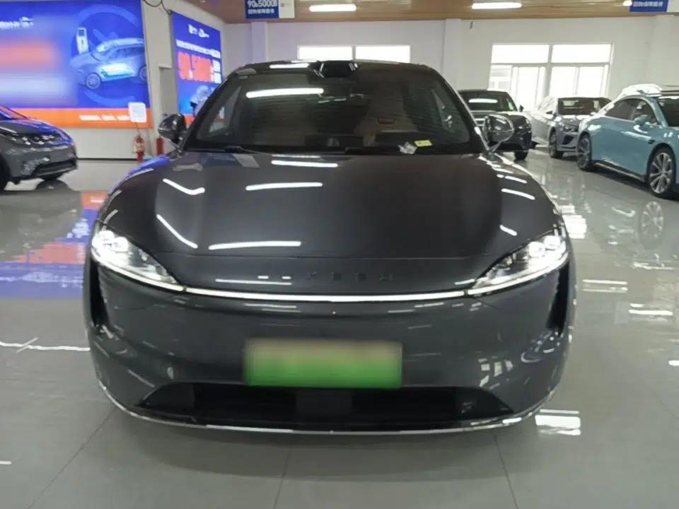 Hima Luxeed R7 2024 All-Electric 667 km Max — миниатюра 2