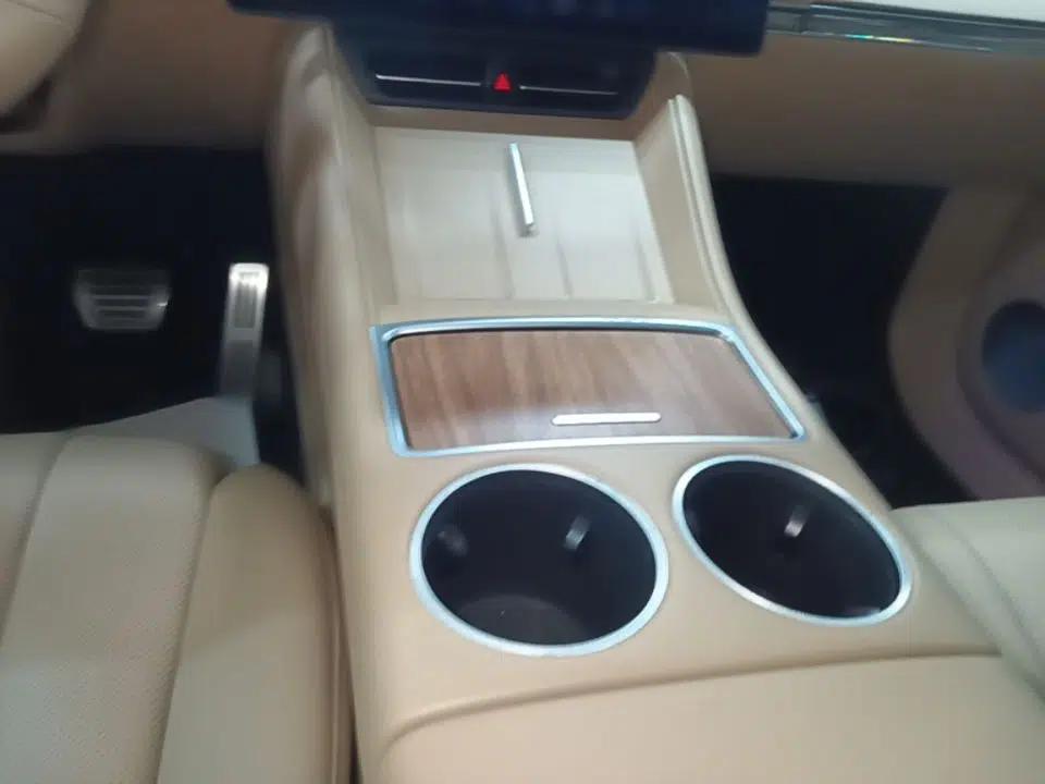 Hima Luxeed R7 2024 All-Electric 667 km Max — миниатюра 21