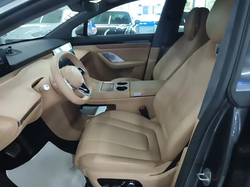 Hima Luxeed R7 2024 All-Electric 667 km Max — миниатюра 22