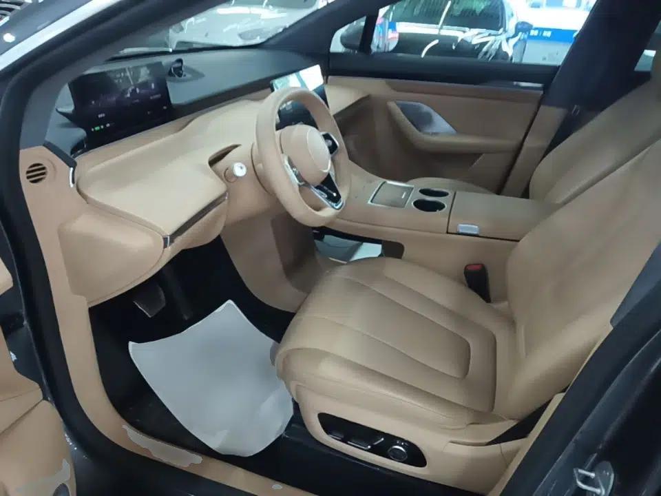 Hima Luxeed R7 2024 All-Electric 667 km Max — миниатюра 23