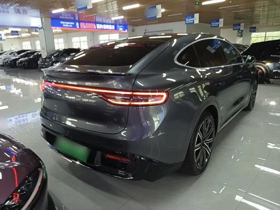 Hima Luxeed R7 2024 All-Electric 667 km Max — миниатюра 6