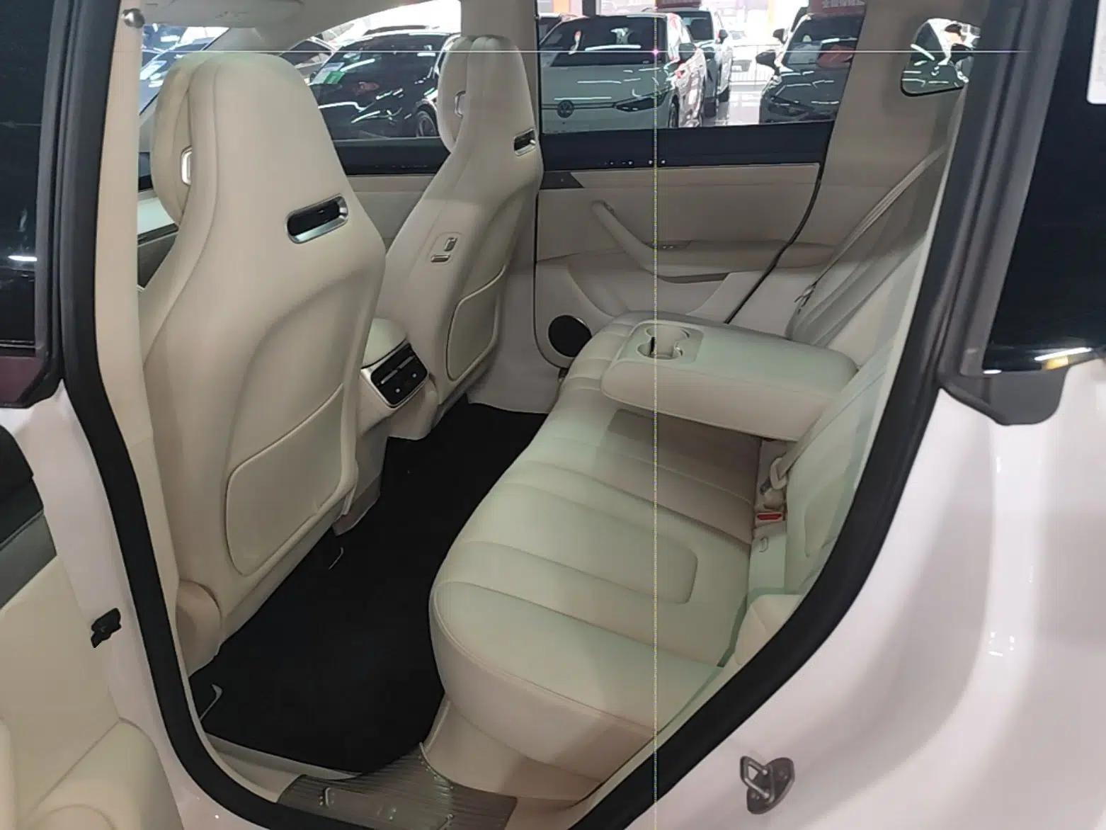 Hima Luxeed R7 2024 All-Electric 802 km Max — миниатюра 20