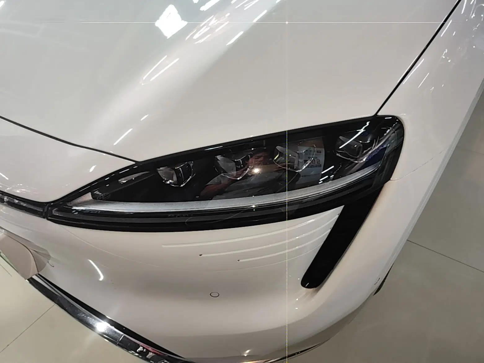 Hima Luxeed R7 2024 All-Electric 802 km Max — миниатюра 8