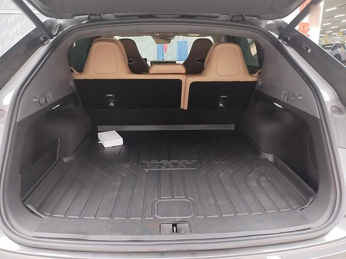 Hima Luxeed R7 2024 All-Electric 802 km Max — миниатюра 22