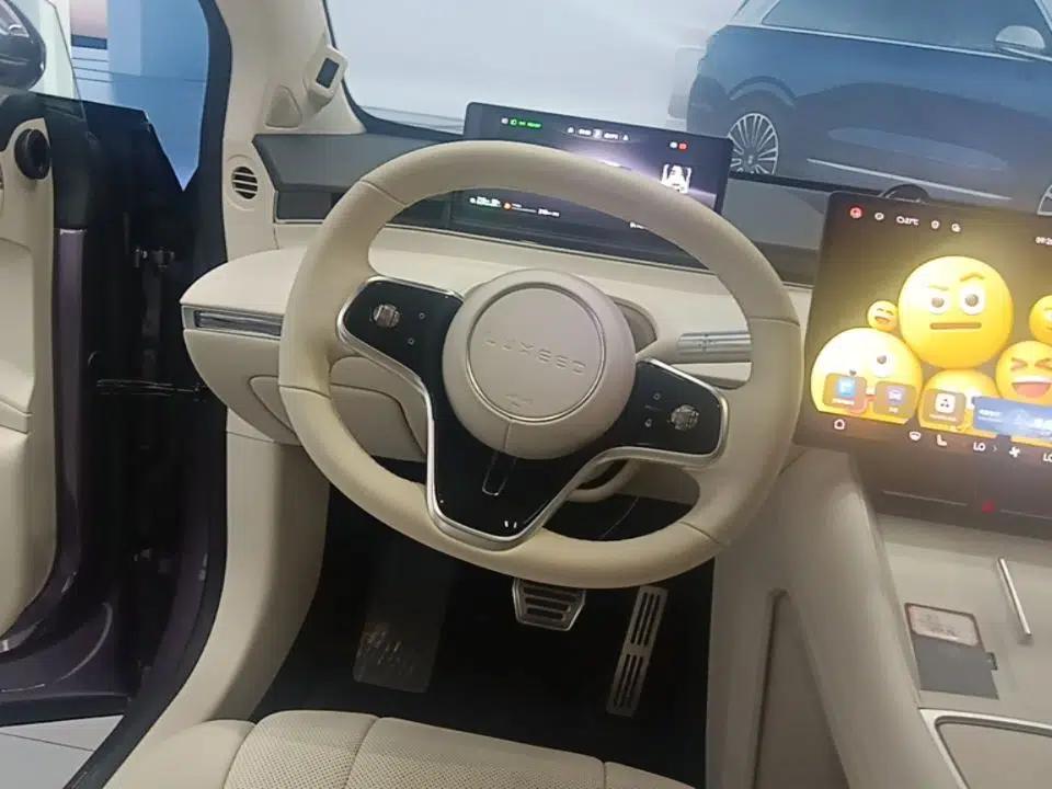 Hima Luxeed R7 2025 Extended-Range 331km Ultra — миниатюра 13