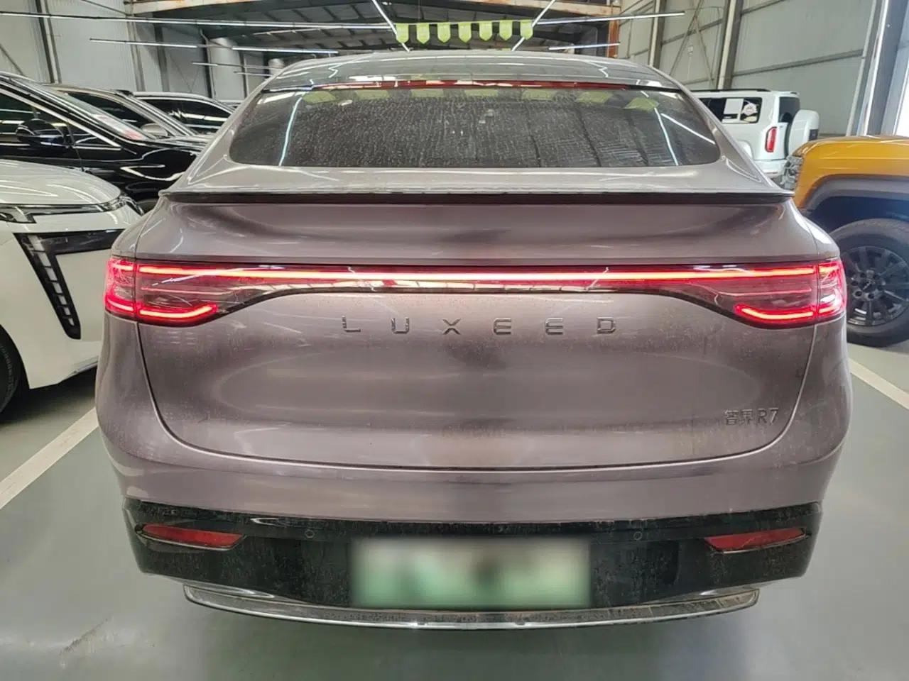 Hima Luxeed R7 2024 Pure Electric 667km Pro — миниатюра 5