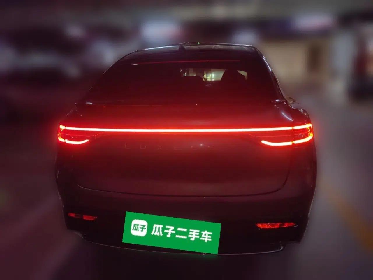 Hima Luxeed R7 2024 Pure Electric 667km Pro — миниатюра 5