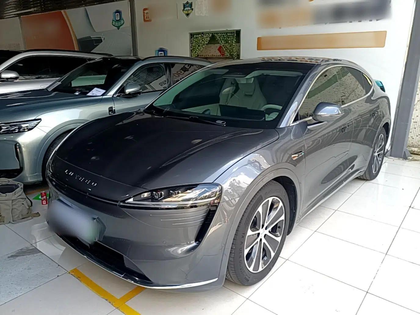 Hima Luxeed R7 2024 Pure Electric 667km Pro — миниатюра 1