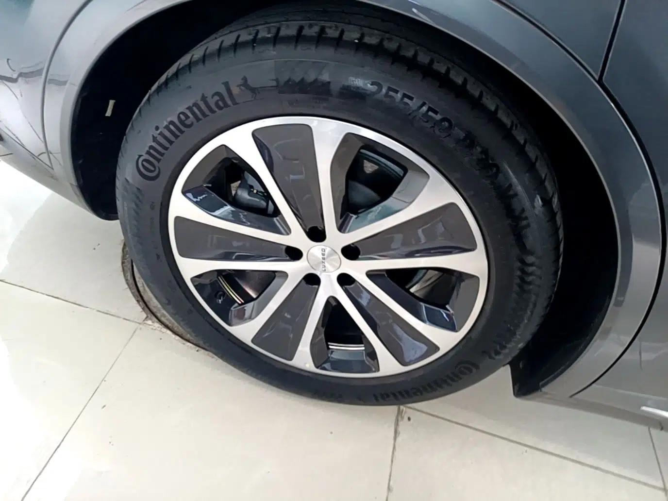 Hima Luxeed R7 2024 Pure Electric 667km Pro — миниатюра 16