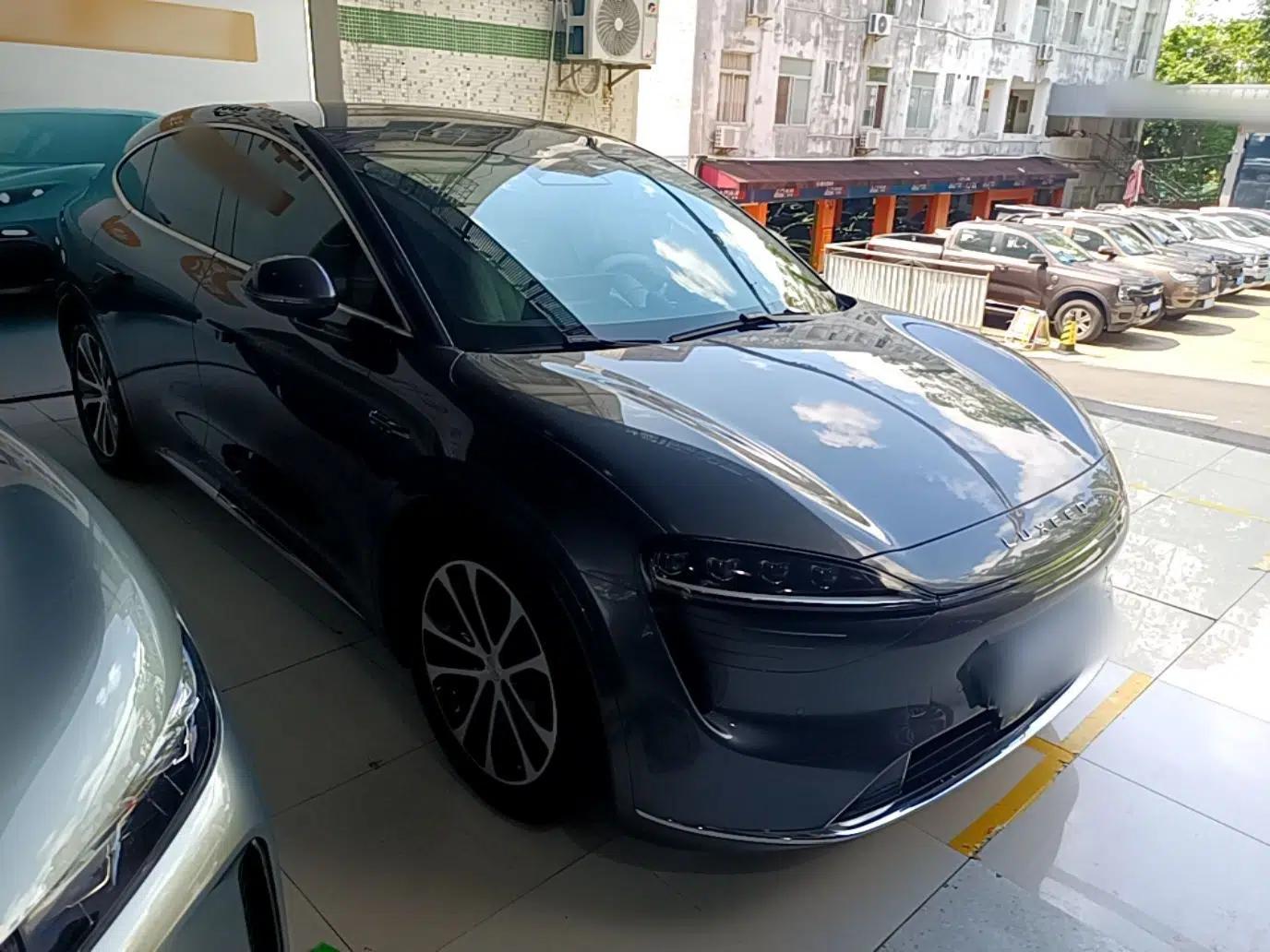 Hima Luxeed R7 2024 Pure Electric 667km Pro — миниатюра 3