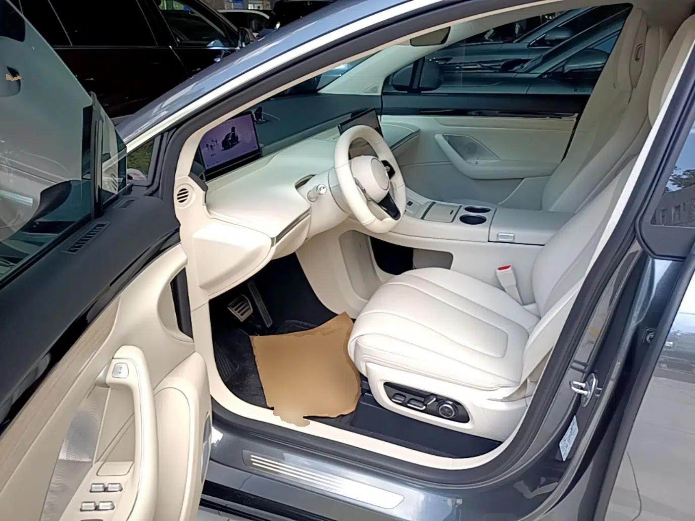 Hima Luxeed R7 2024 Pure Electric 667km Pro — миниатюра 23