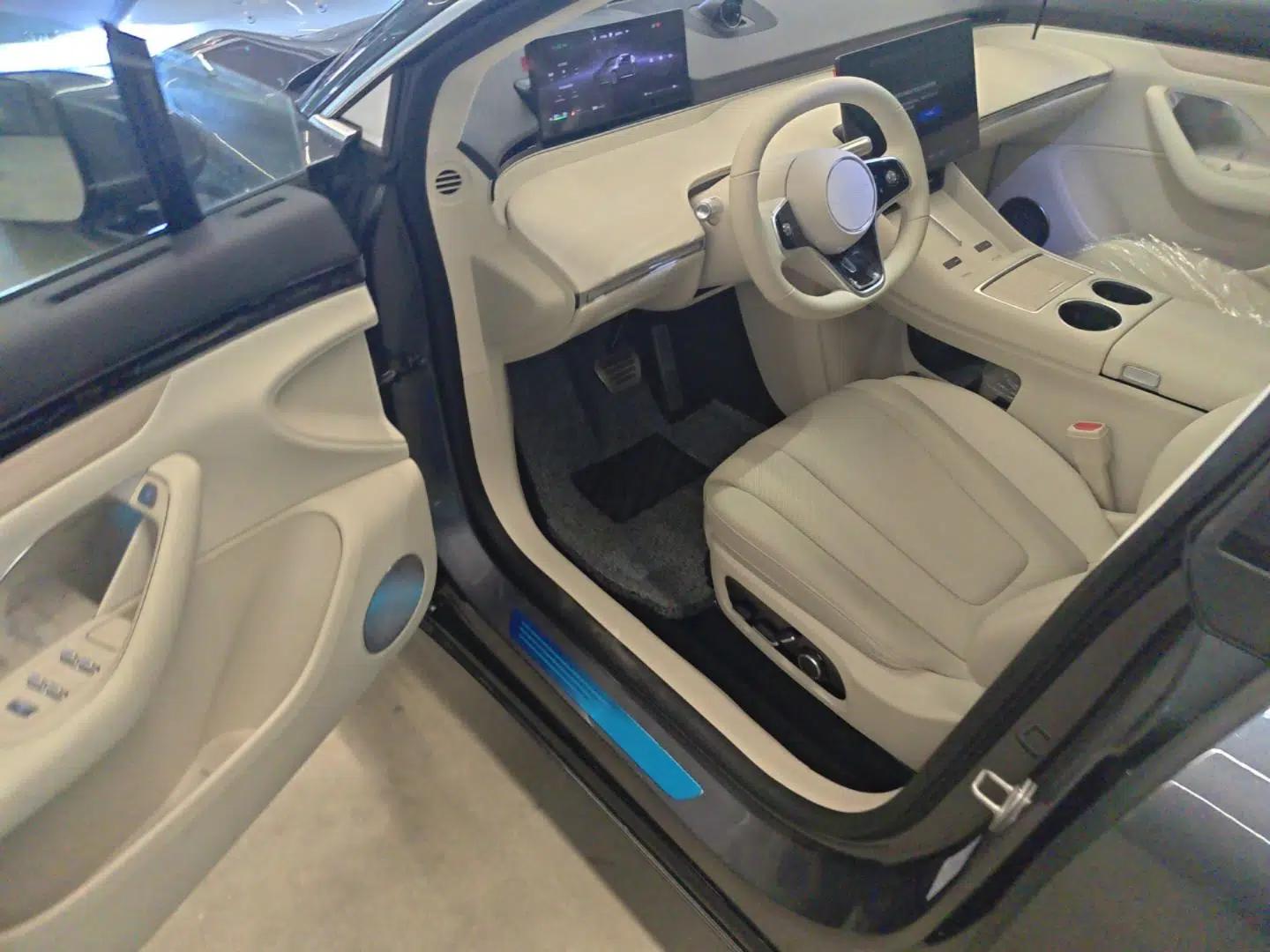 Hima Luxeed R7 2025 Range-Extended Version 251 km Max — миниатюра 23