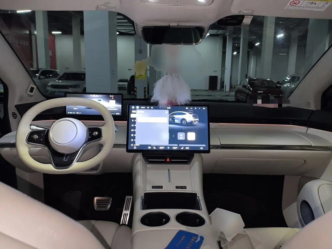 Hima Luxeed R7 2024 All-Electric 802 km Max — миниатюра 9