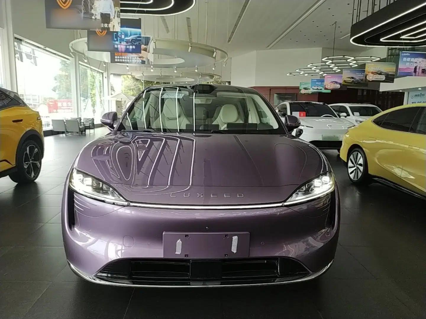 Hima Luxeed R7 2025 Range-Extended Version 251 km Max — миниатюра 2