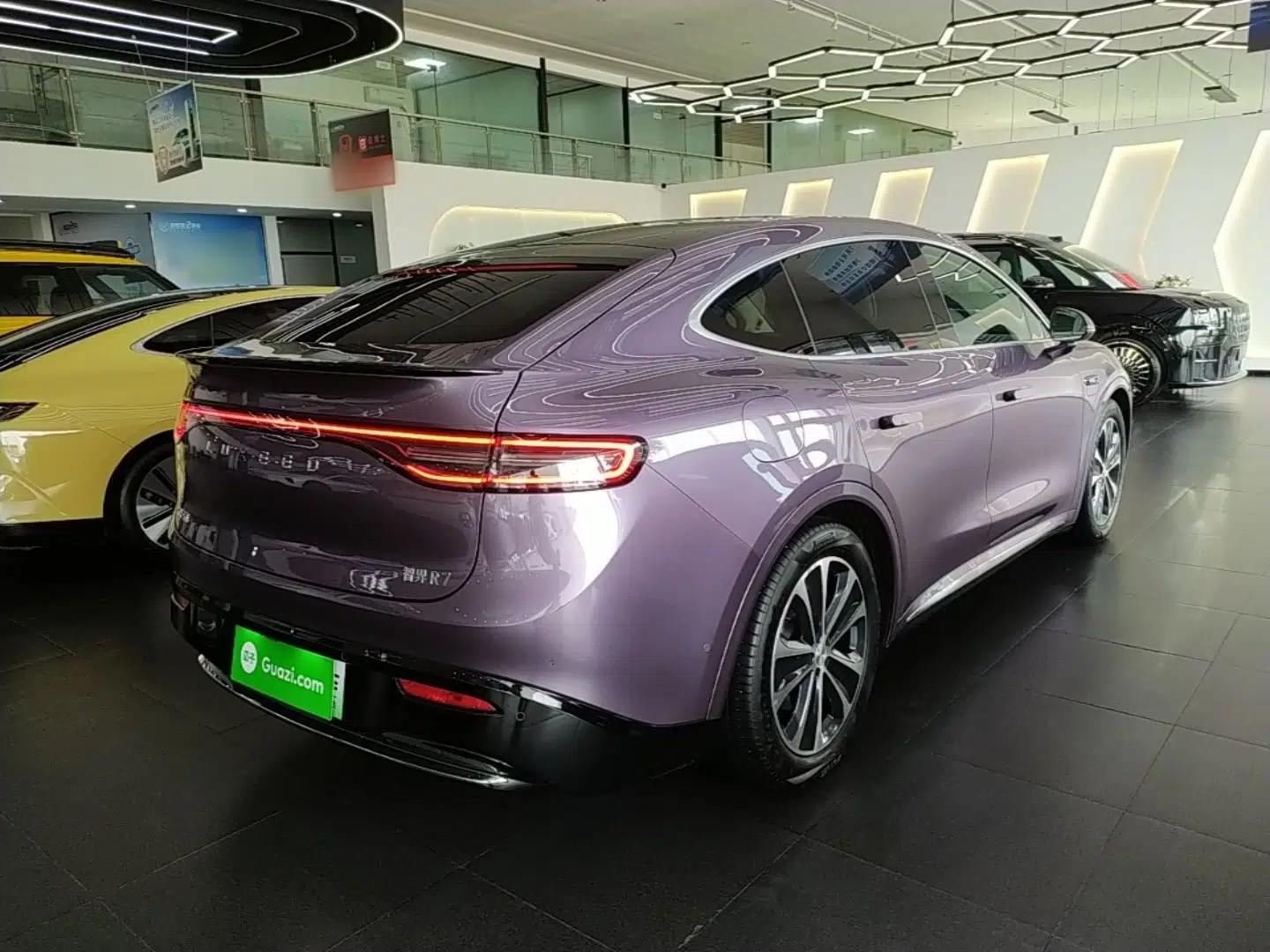 Hima Luxeed R7 2025 Range-Extended Version 251 km Max — миниатюра 6