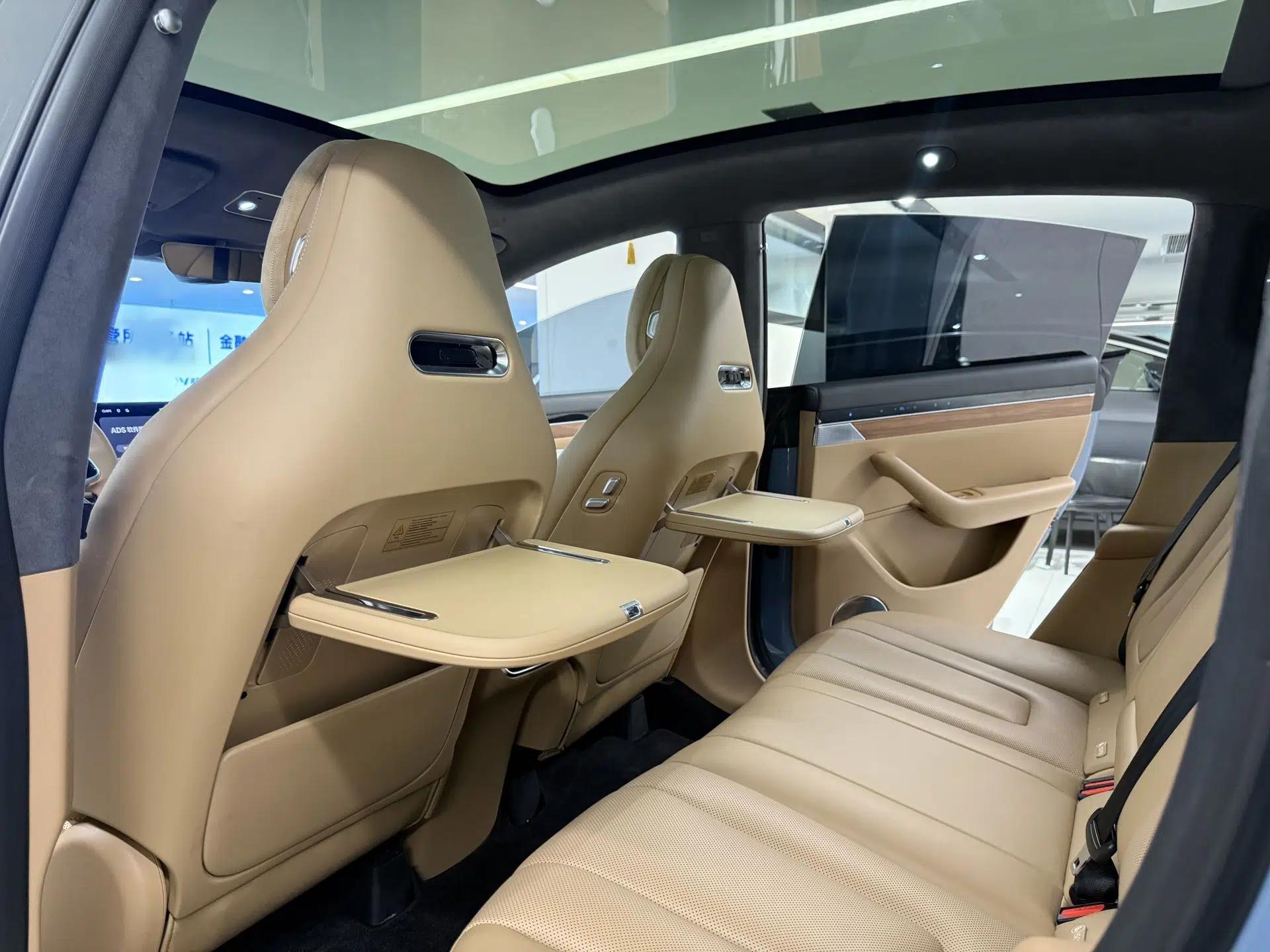 Hima Luxeed R7 2025 Range-Extended Version 251 km Max — миниатюра 30