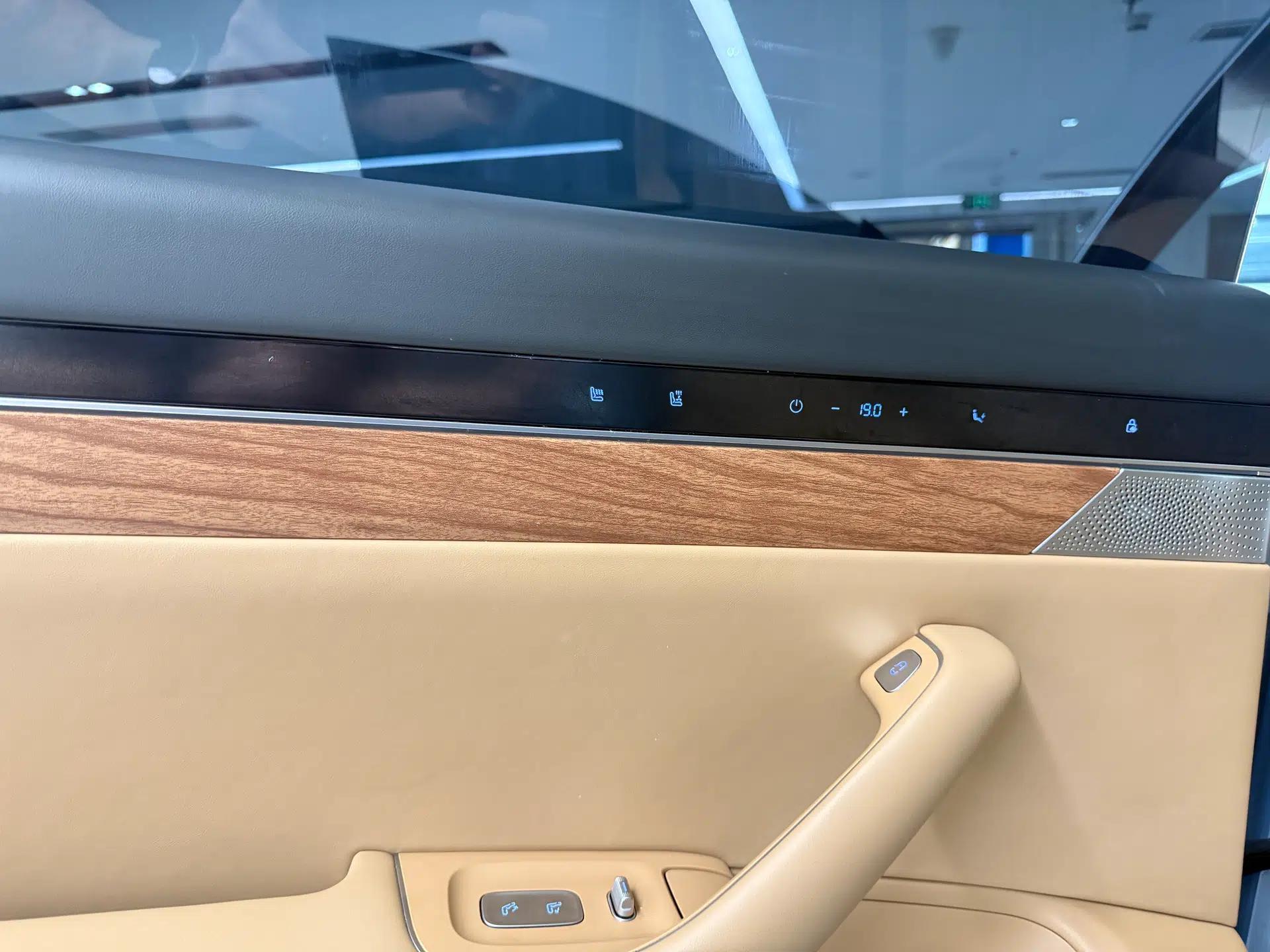 Hima Luxeed R7 2025 Range-Extended Version 251 km Max — миниатюра 32
