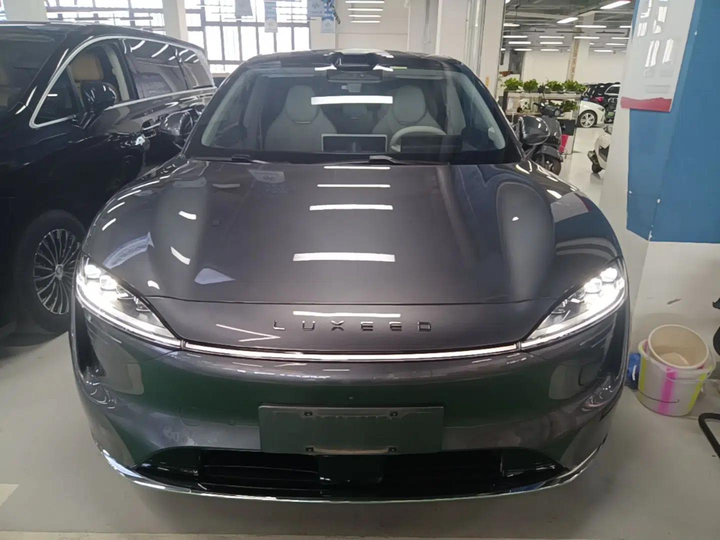 Hima Luxeed R7 2024 All-Electric 802 km Max — миниатюра 2
