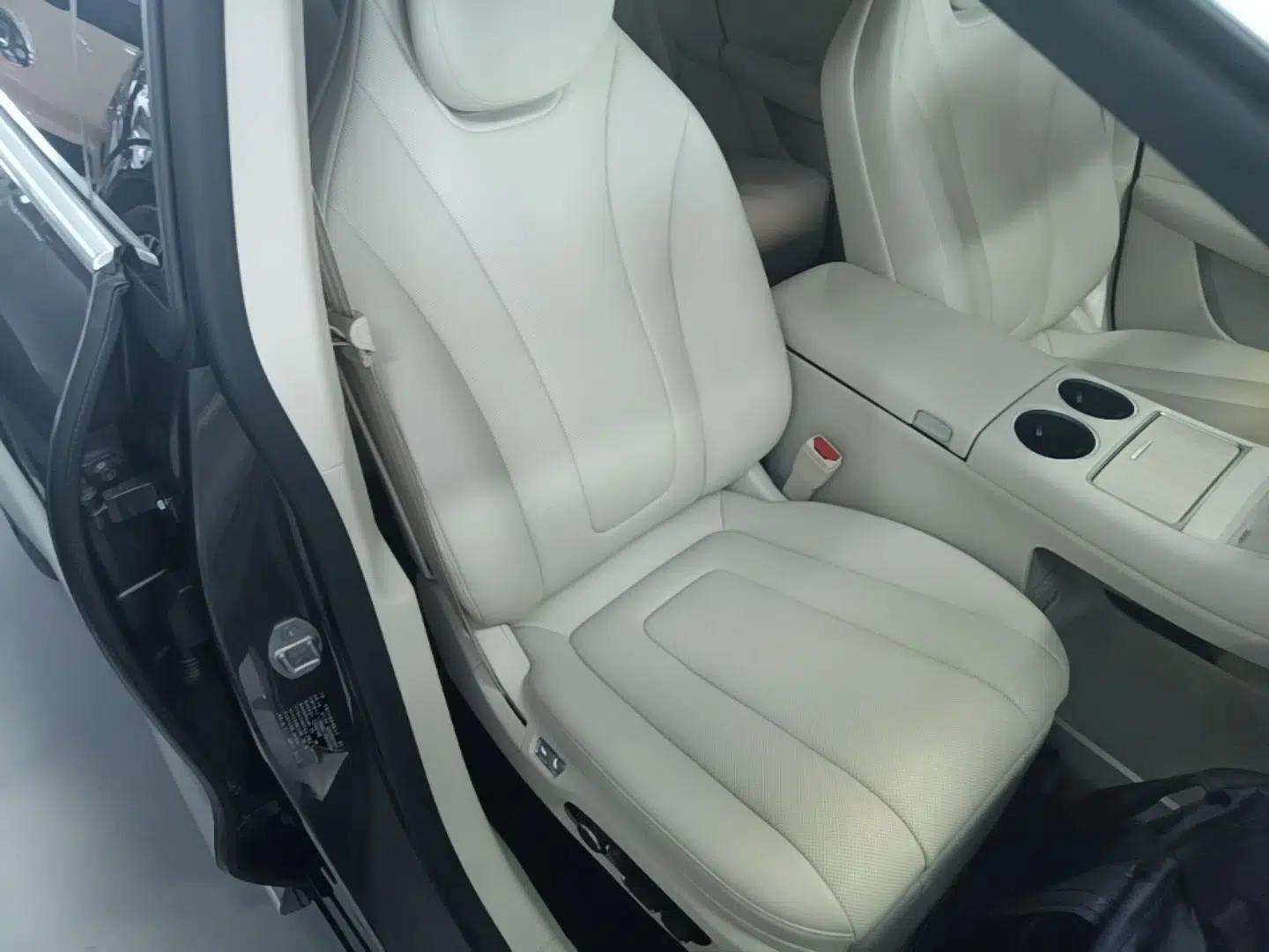 Hima Luxeed R7 2024 All-Electric 802 km Max — миниатюра 19