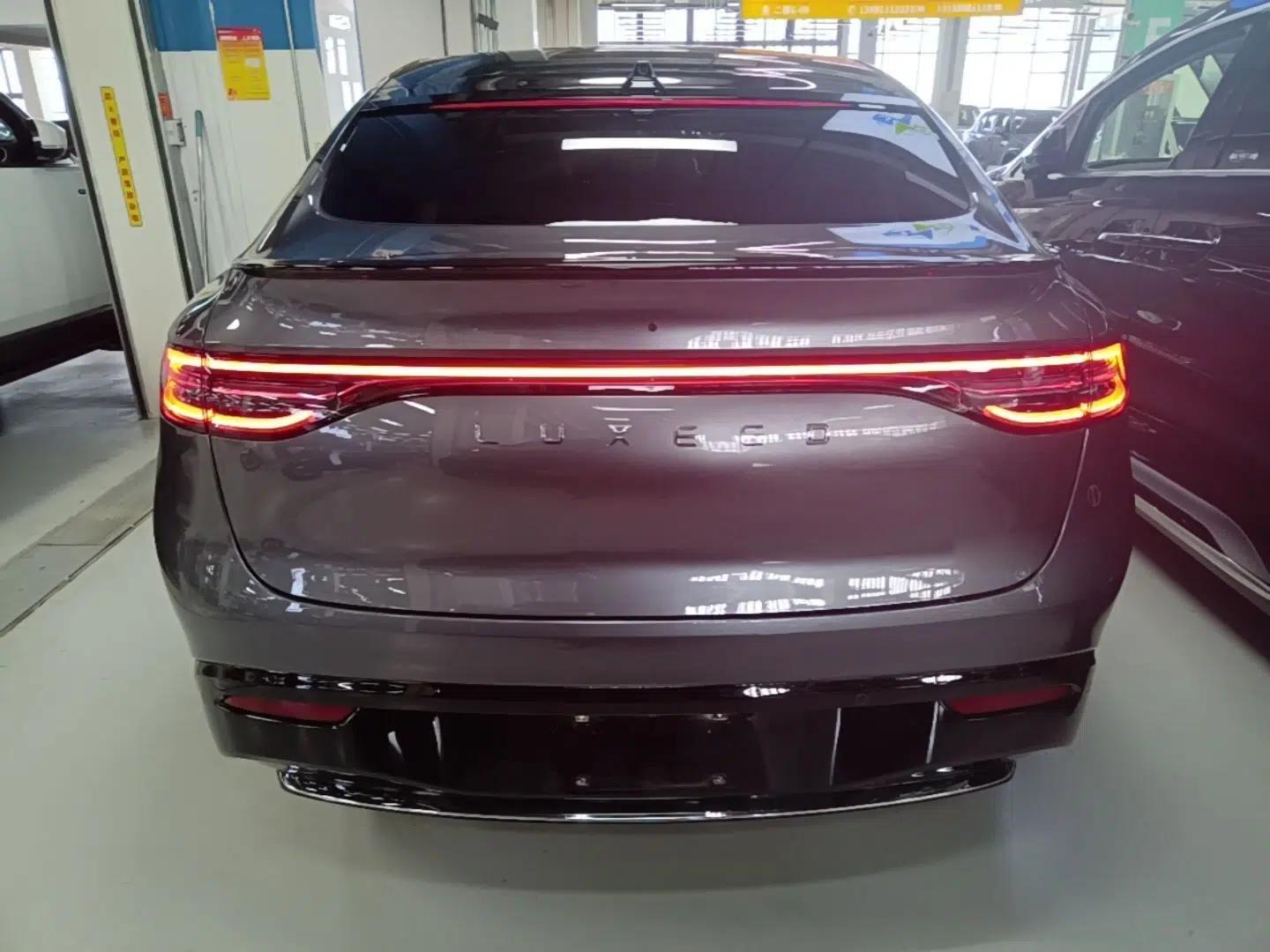 Hima Luxeed R7 2024 All-Electric 802 km Max — миниатюра 5
