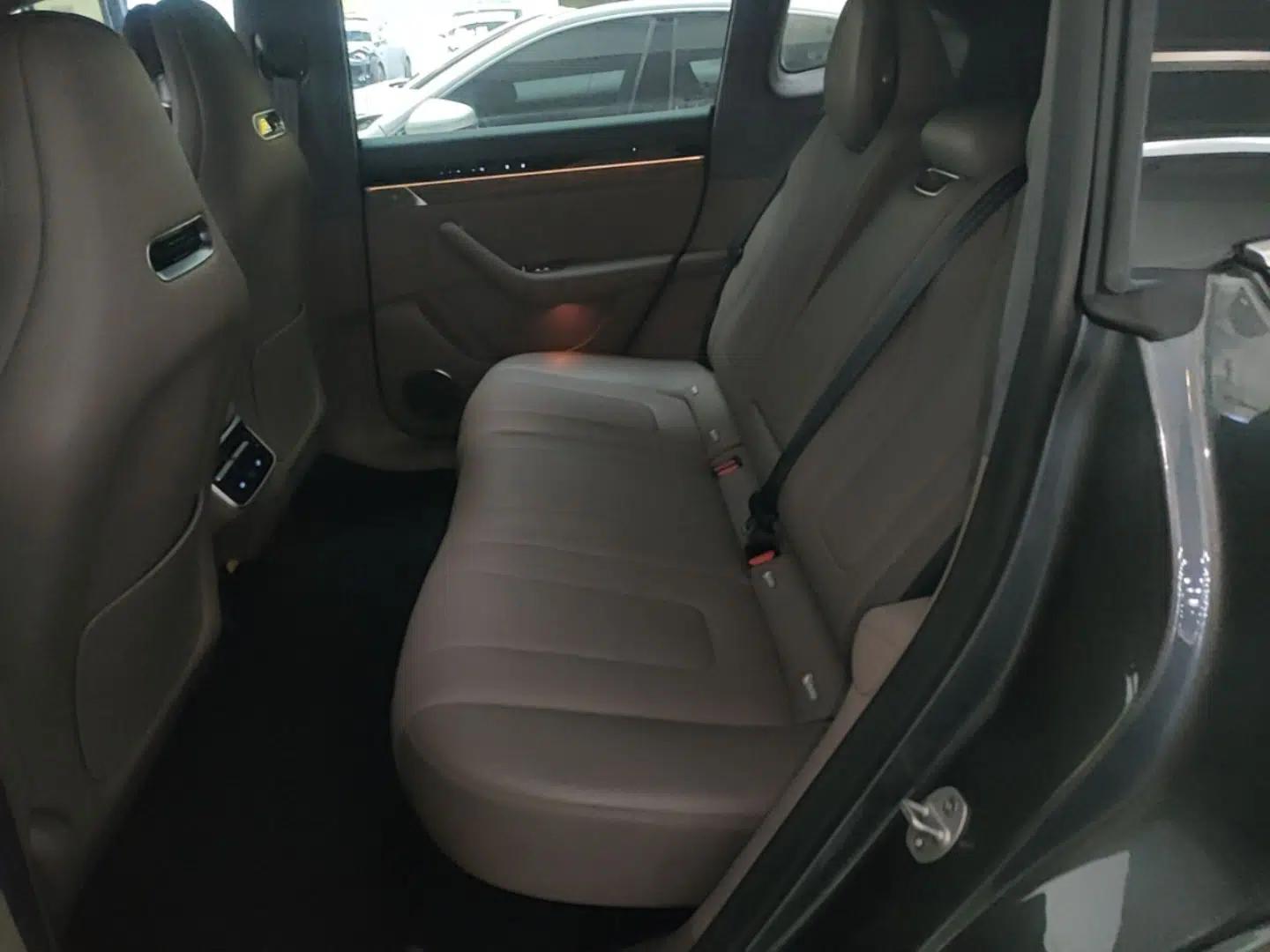 Hima Luxeed R7 2025 Range-Extended Version 251 km Max — миниатюра 20