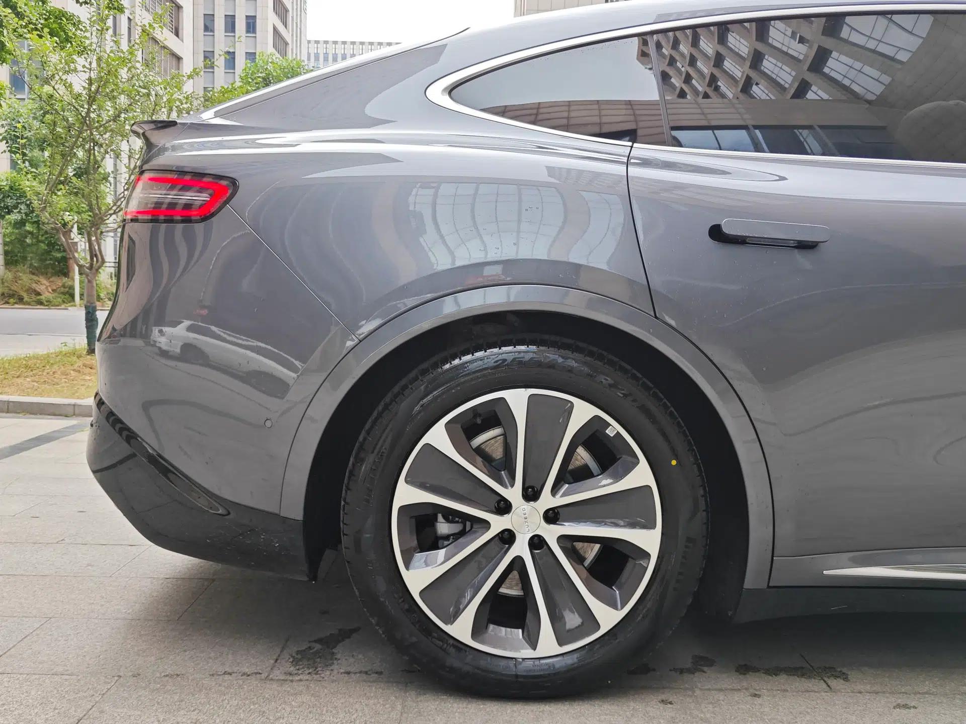 Hima Luxeed R7 2024 All-Electric 802 km Max — миниатюра 20