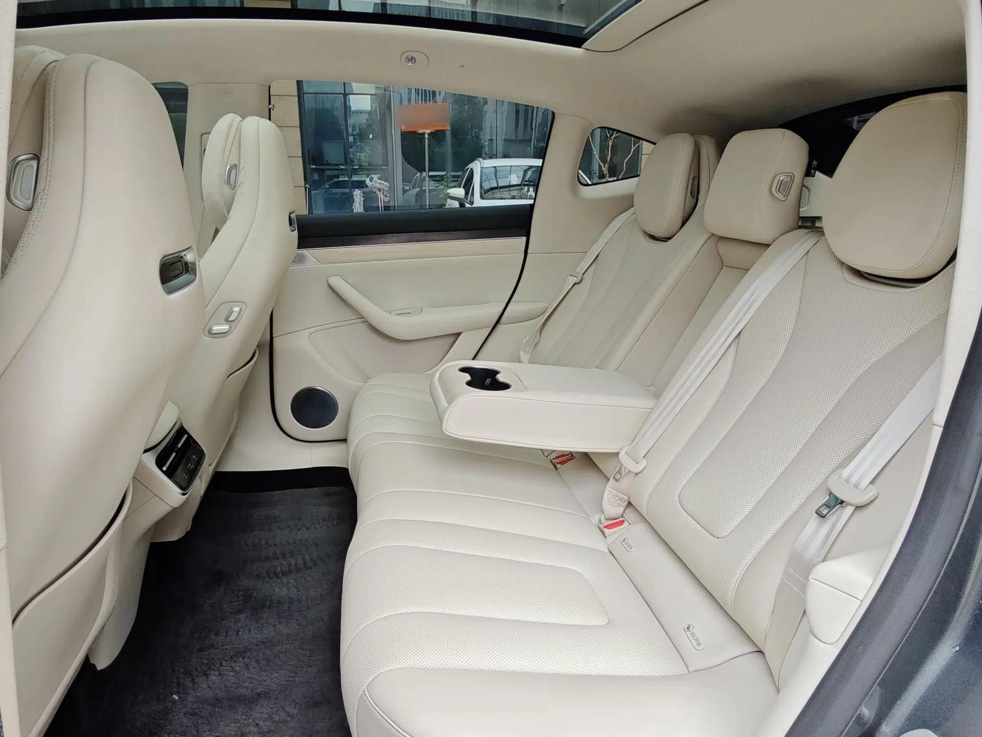Hima Luxeed R7 2024 All-Electric 802 km Max — миниатюра 34