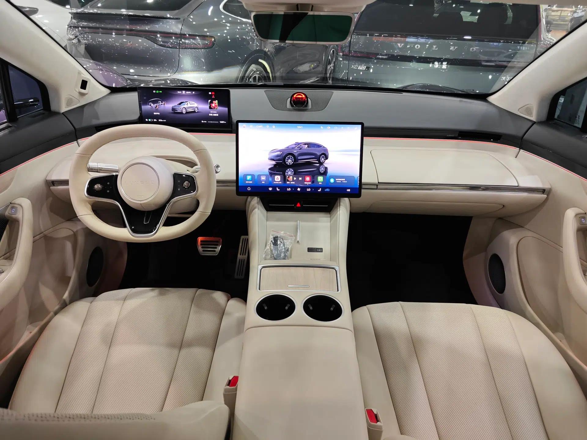 Hima Luxeed R7 2024 All-Electric 802 km Max — миниатюра 36
