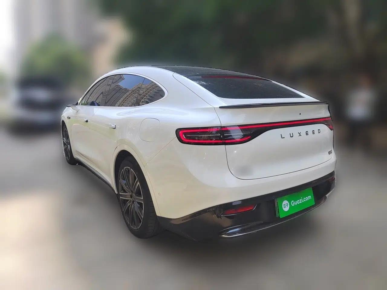 Hima Luxeed R7 2024 All-Electric 667 km Max — миниатюра 4