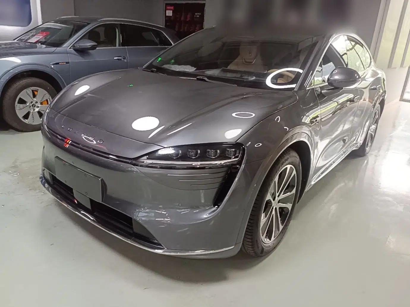 Hima Luxeed R7 2024 All-Electric 802 km Max — миниатюра 1