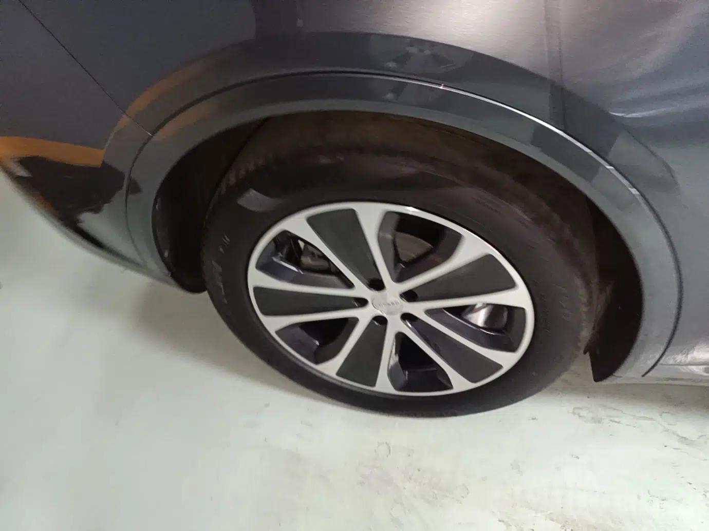 Hima Luxeed R7 2024 All-Electric 802 km Max — миниатюра 16