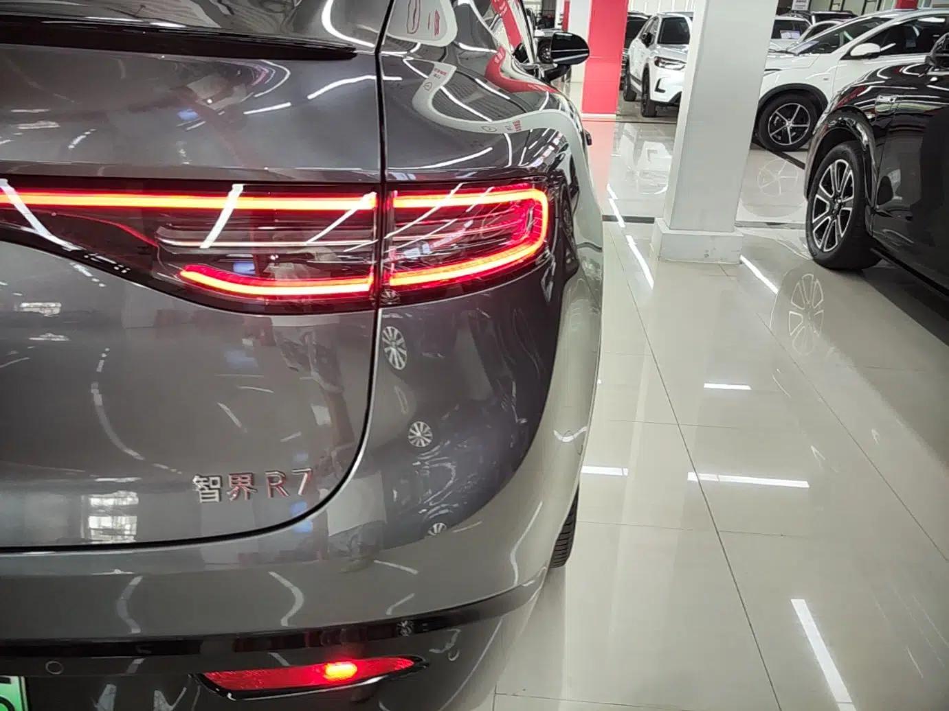 Hima Luxeed R7 2024 All-Electric 802 km Max — миниатюра 9