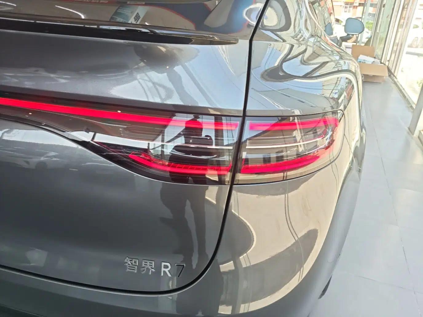 Hima Luxeed R7 2025 Range-Extended Version 251 km Max — миниатюра 12