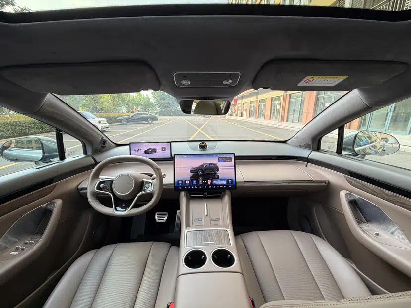Hima Luxeed R7 2025 Range-Extended Version 251 km Max — миниатюра 34