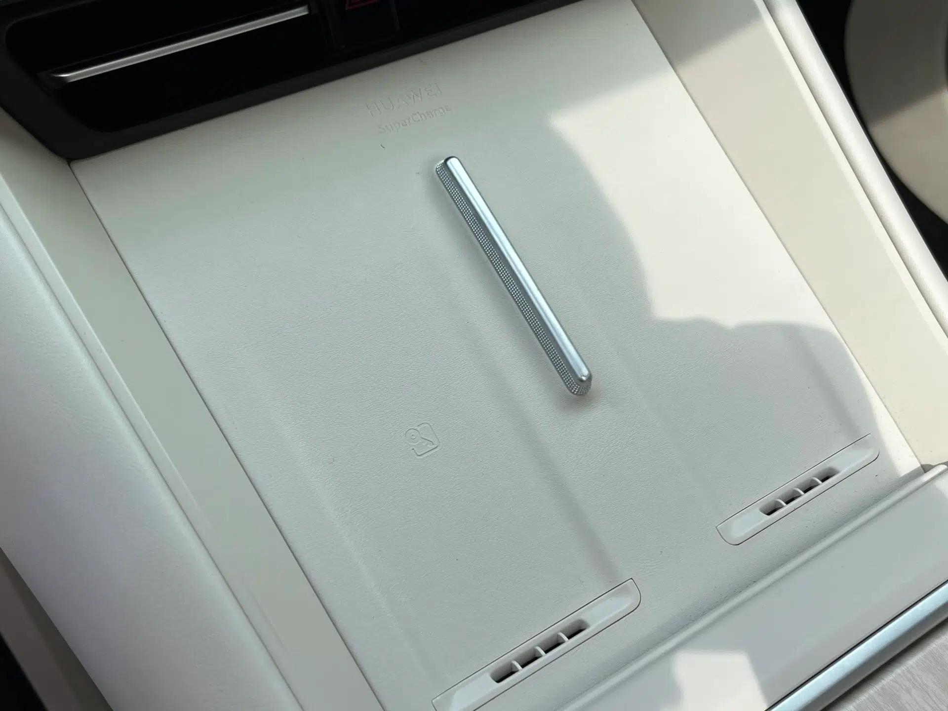 Hima Luxeed R7 2024 All-Electric 736 km Ultra — миниатюра 39