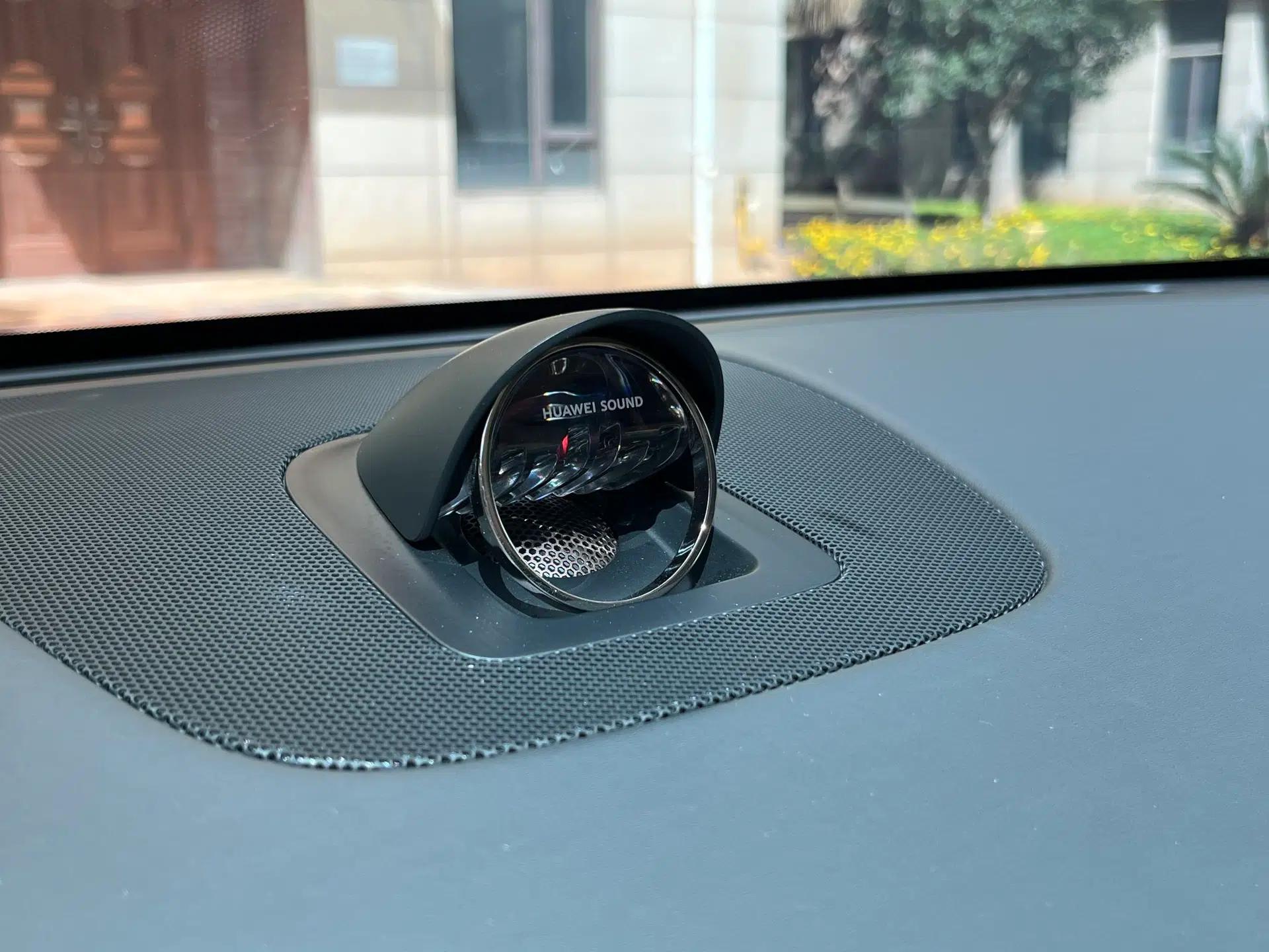 Hima Luxeed R7 2024 All-Electric 736 km Ultra — миниатюра 40