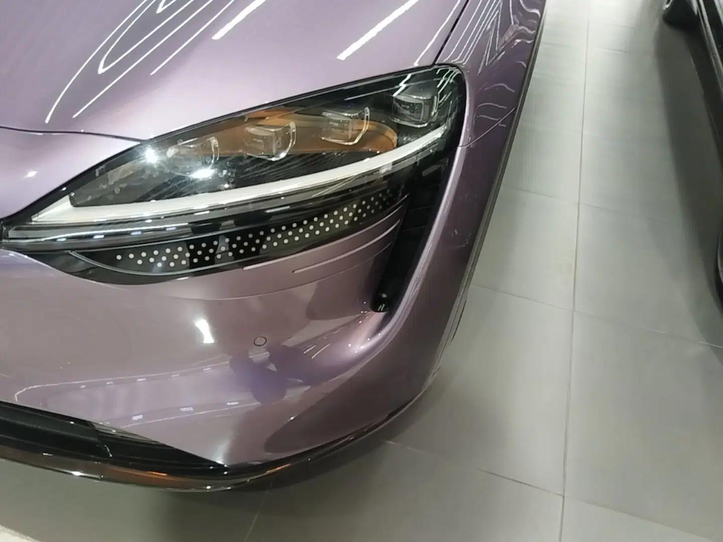 Hima Luxeed R7 2024 All-Electric 736 km Ultra — миниатюра 8