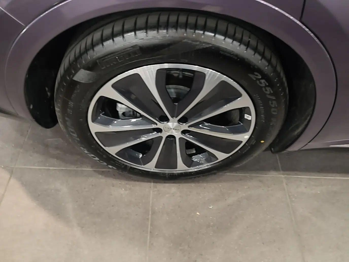 Hima Luxeed R7 2025 Range-Extended Version 251 km Max — миниатюра 16