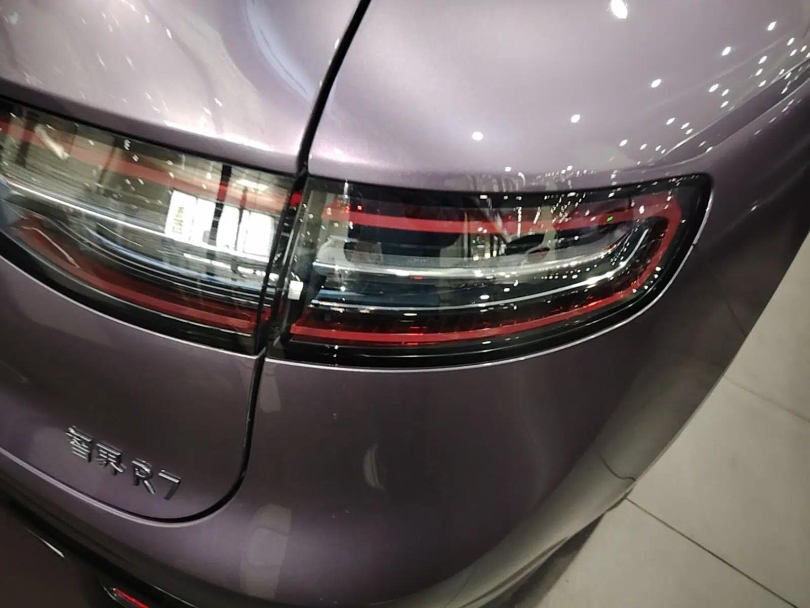 Hima Luxeed R7 2025 Range-Extended Version 251 km Max — миниатюра 9
