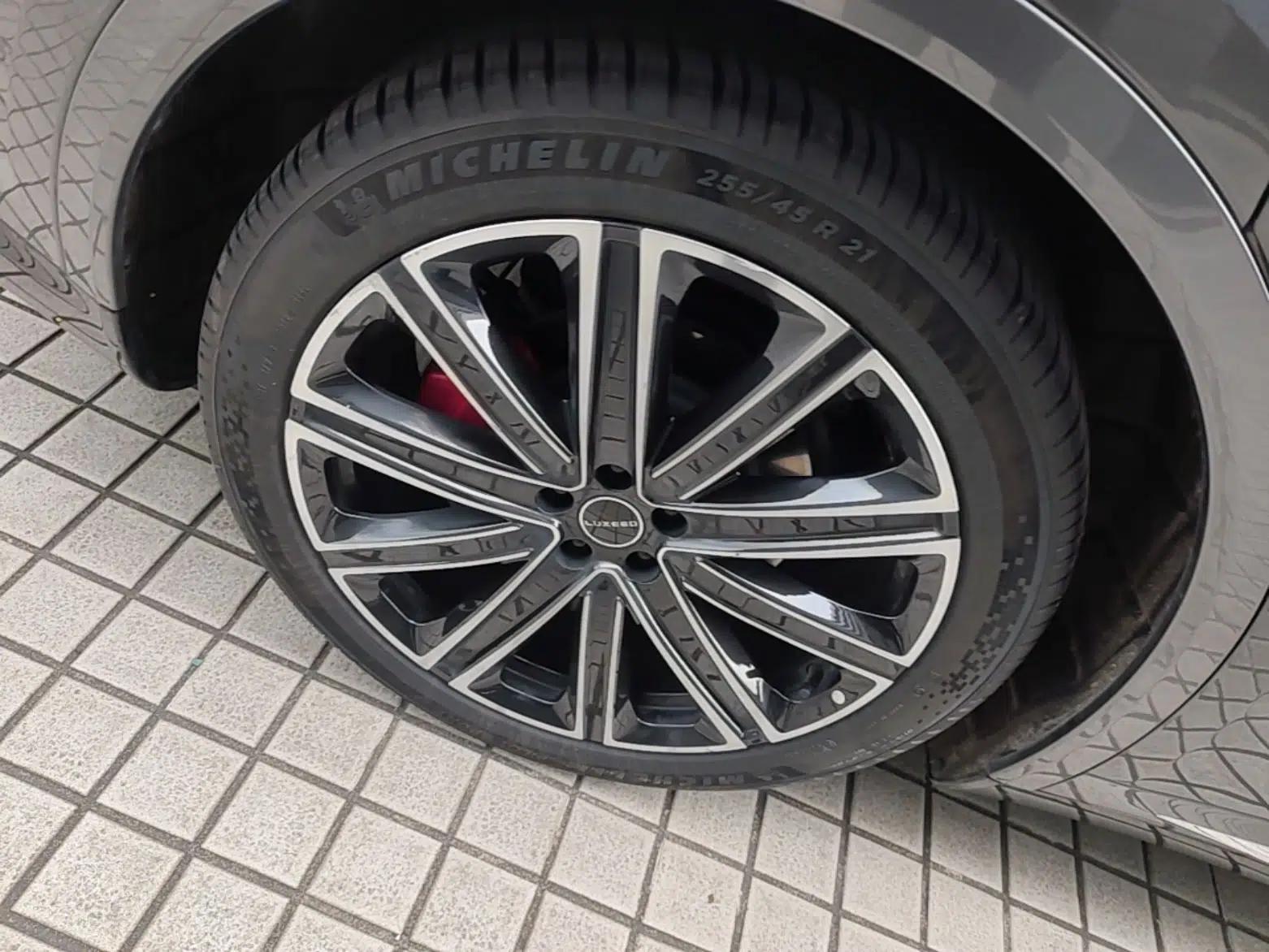 Hima Luxeed R7 2025 Extended-Range 331km Ultra — миниатюра 11
